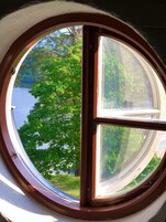 标准双床房 | 高档床上用品、特色装修、特色家居、遮光窗帘