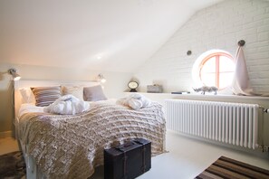 Standard Twin Room | Premium bedding, individually decorated, individually furnished - Fredriksborg Hotel (Värmdö)