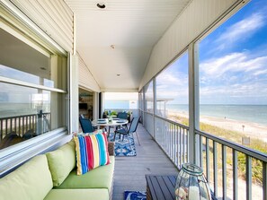 Outdoor dining - Direct Beachfront Condo with Huge Balcony Overlooking Gulf of Mexico! (Englewood)