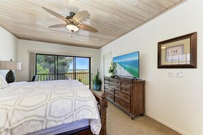 3 bedrooms, desk, iron/ironing board, free WiFi - Luxury Siesta Key Beachfront Oasis-STEPS TO WORLD FAMOUS SIESTA KEY SAND (Siesta Key)