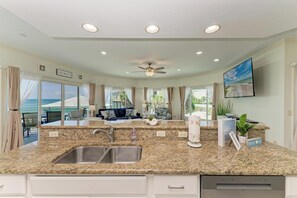 Interior - 3 Bedroom- Beachfront Condo with Amazing Sunset Views of the Gulf (Englewood)