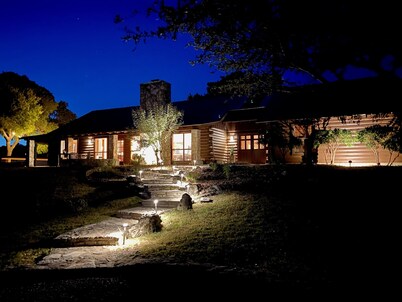 River l Resort Pool l Lake l Firepit l HOT TUB