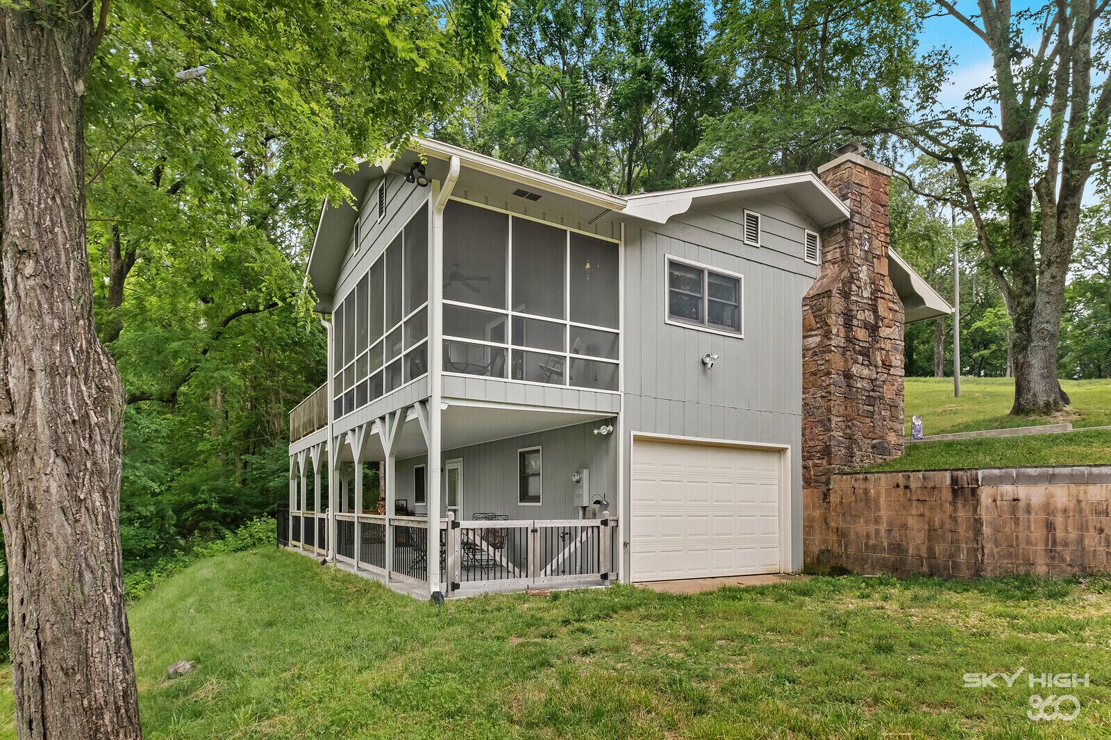 Welcome to Owl Hollow Retreat! Stunning mountain and valley views.