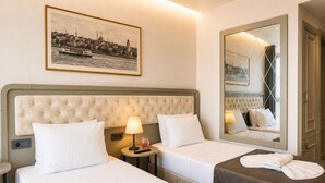 Unclassified image, 3 of 32, button - Mayer Hotel Istanbul (Istanbul)