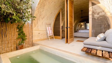 Private Pool Junior Suite | Minibar, desk, laptop workspace, iron/ironing board