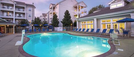 Indoor pool, outdoor pool