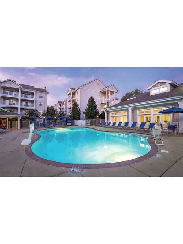 Indoor pool, outdoor pool