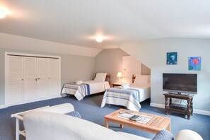 4 Schlafzimmer, Bügeleisen/Bügelbrett, WLAN, Bettwäsche