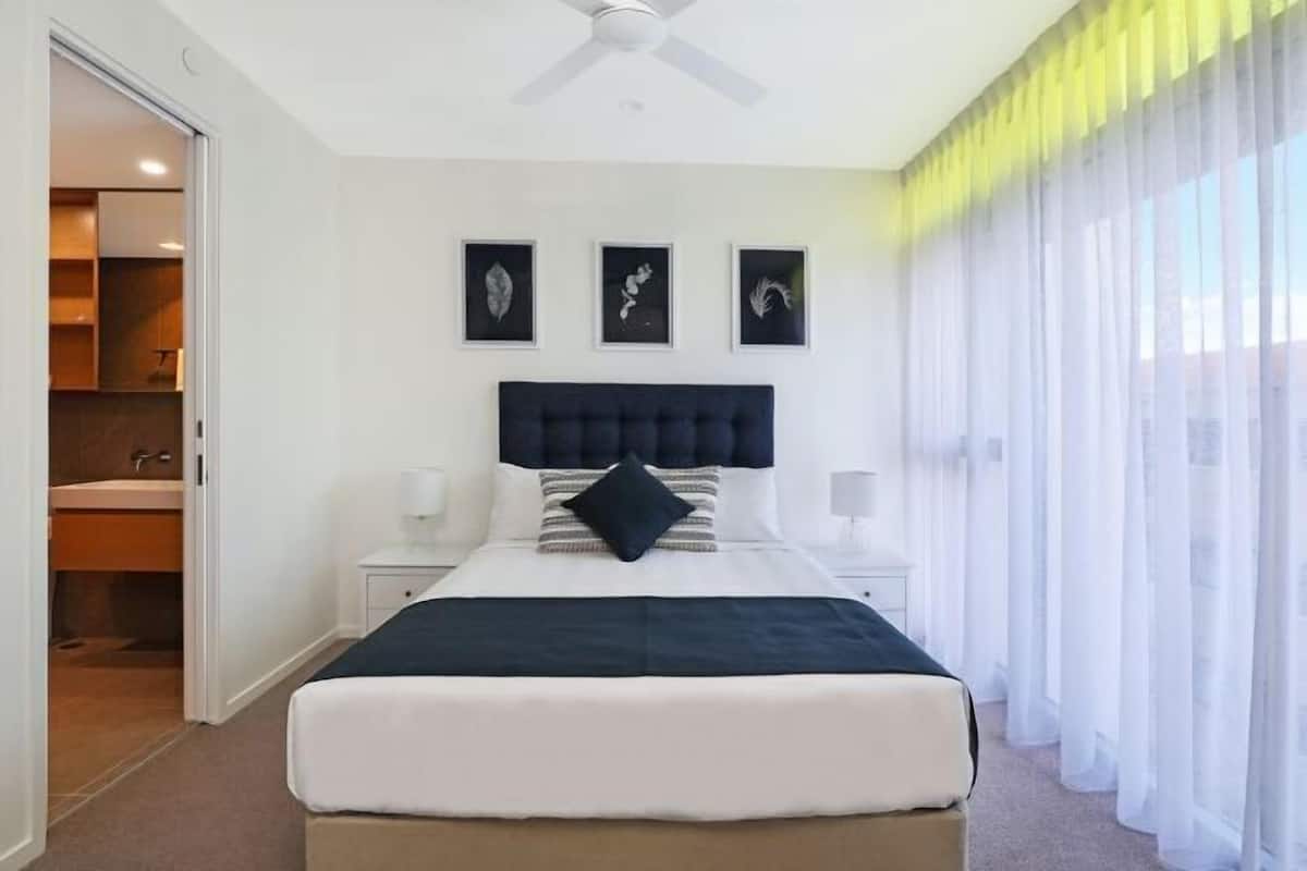 3 bedrooms, individually decorated, individually furnished