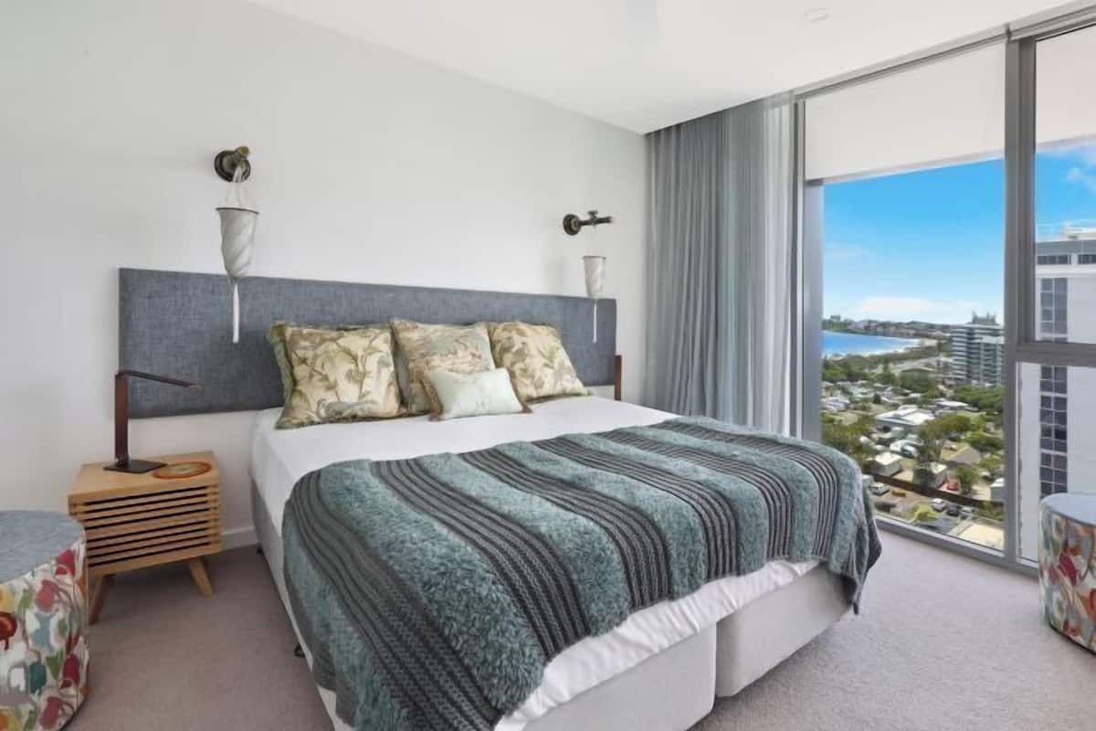 3 bedrooms, individually decorated, individually furnished