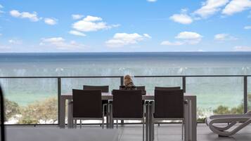 Superior Apartment, 3 Bedrooms, Ocean View | Terrace/patio