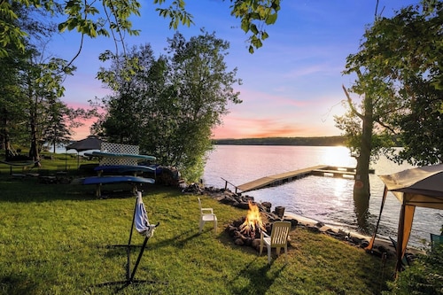 South Shore Lake House Retreat