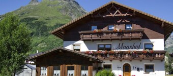 Apart Maashof II by Interhome