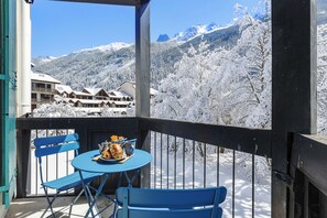 Balcony - Cham Sud Balme102 Centre Studio Near Cable Cars, Chamonix, France (Chamonix)