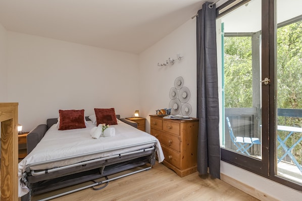 واي فاي وملاءات أسرّة