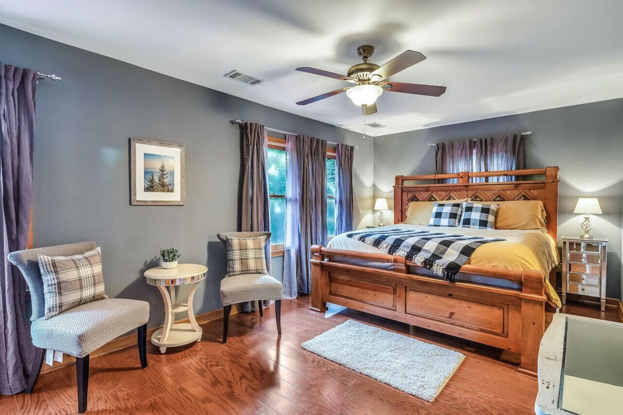 3 habitaciones, escritorio, tabla de planchar con plancha y wifi 