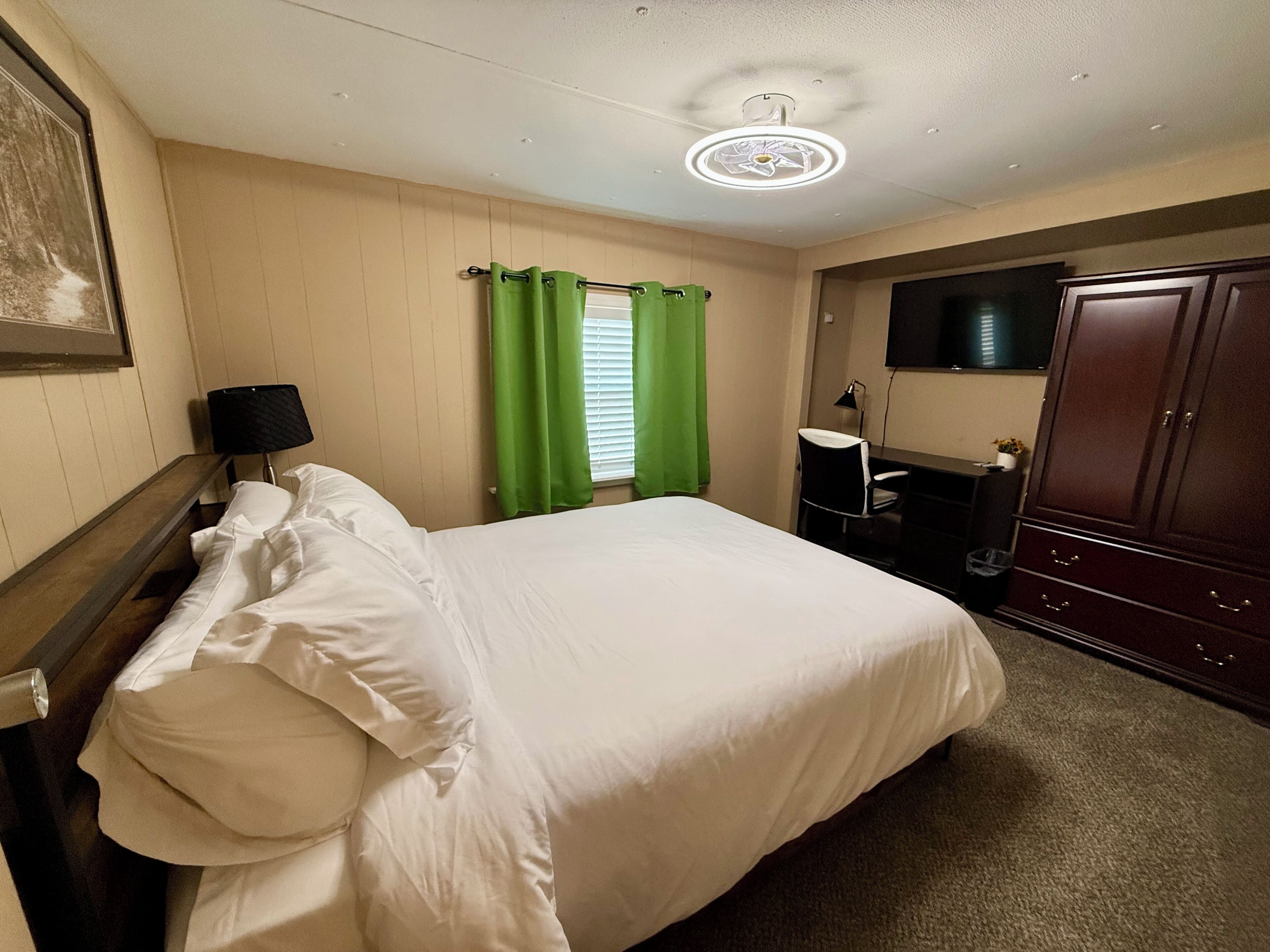 2 chambres, fer et planche à repasser, Wi-Fi gratuit, draps fournis