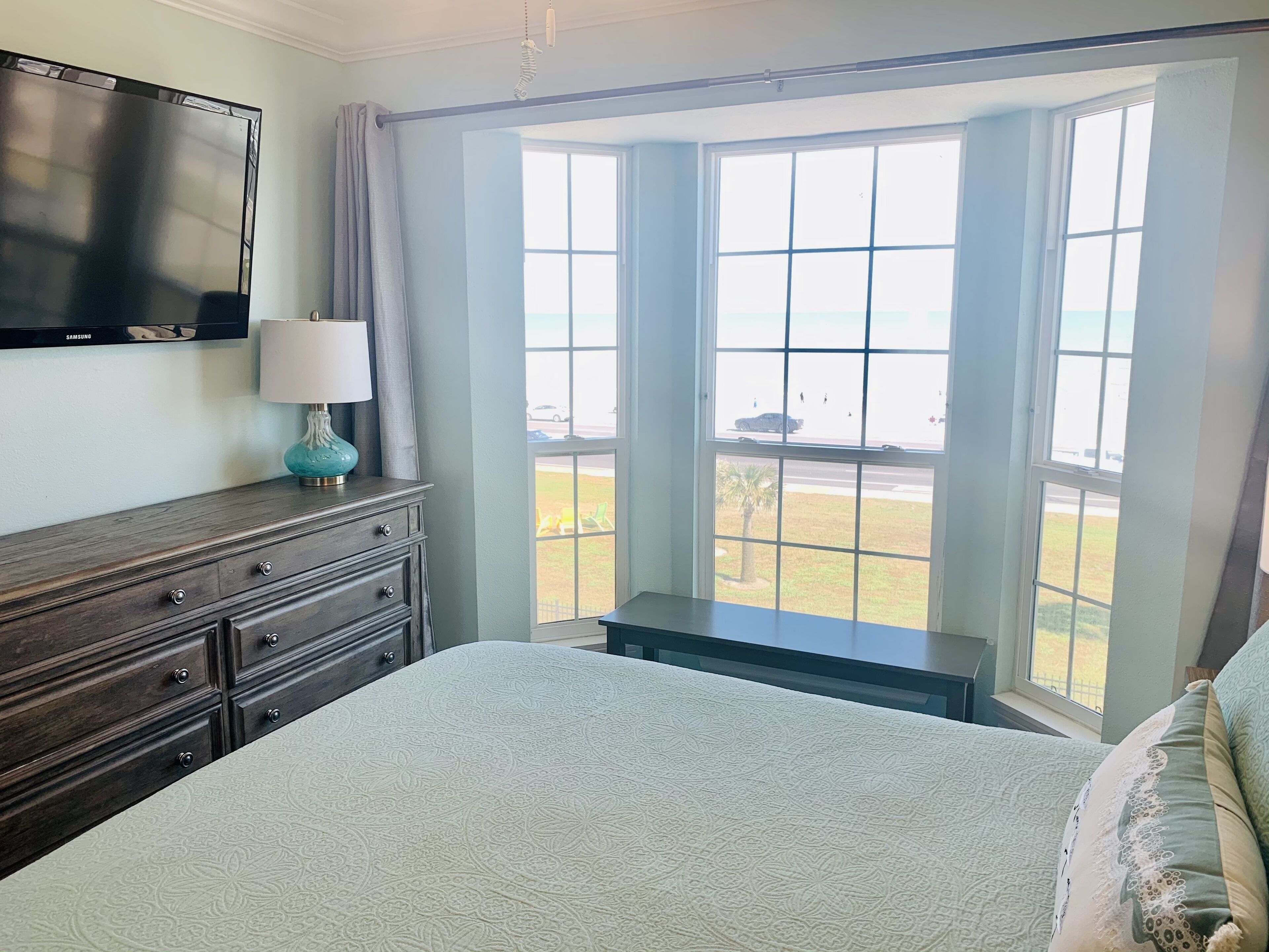 3 soverom, strykejern/-brett, wi-fi og sengetøy