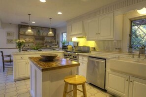 Family House | Private kitchen