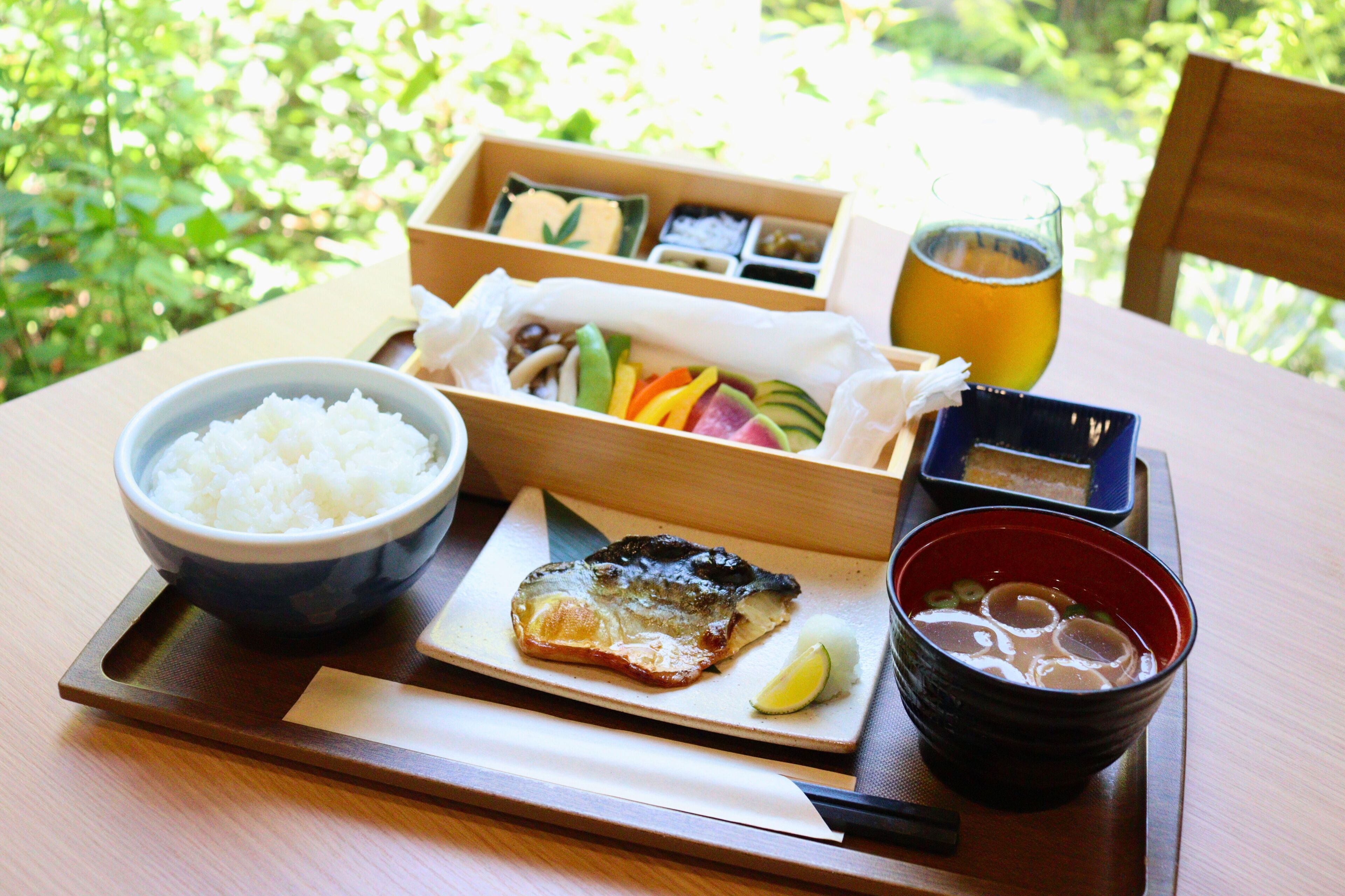 daily full breakfast (jpy 1980 per person)