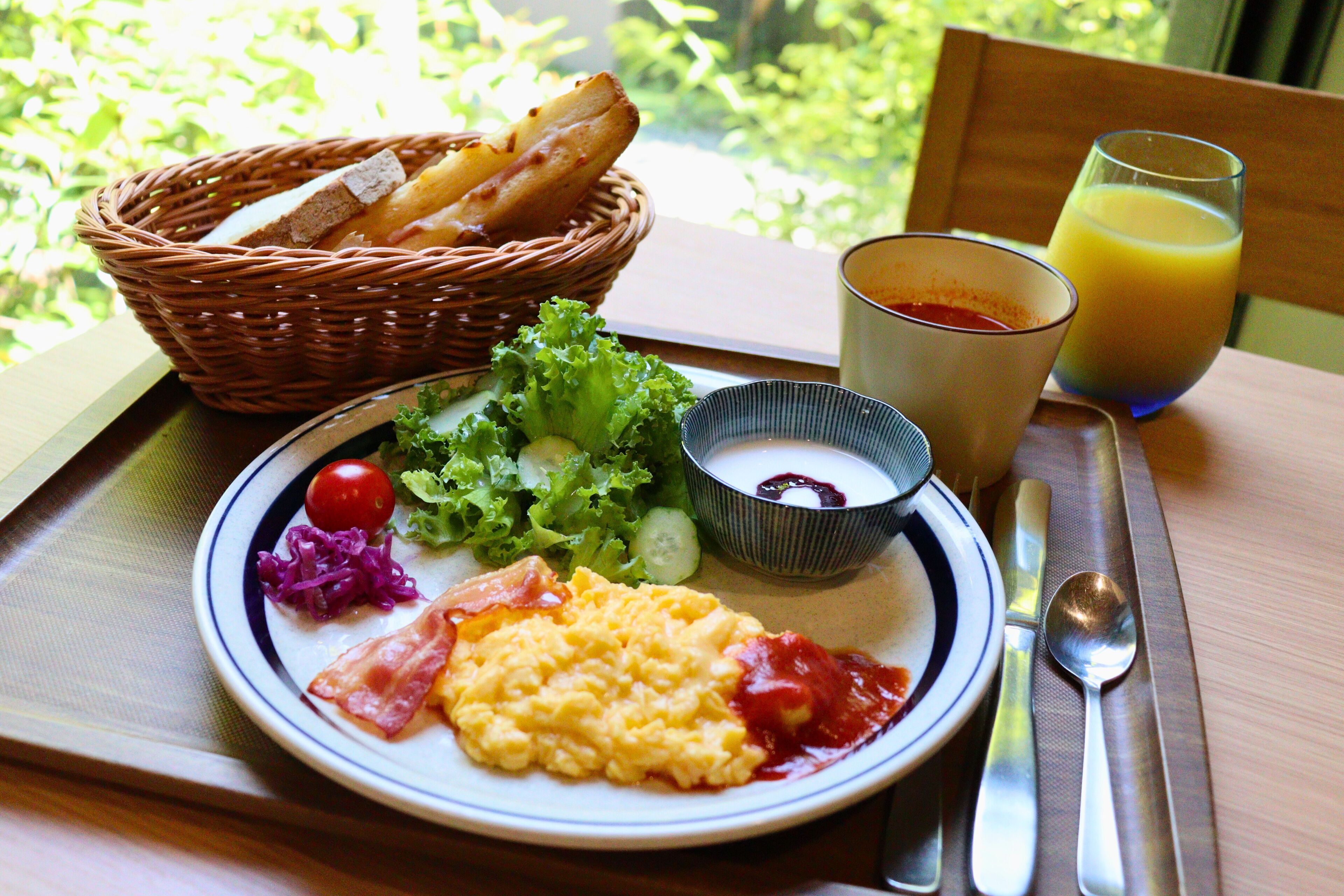 daily full breakfast (jpy 1980 per person)