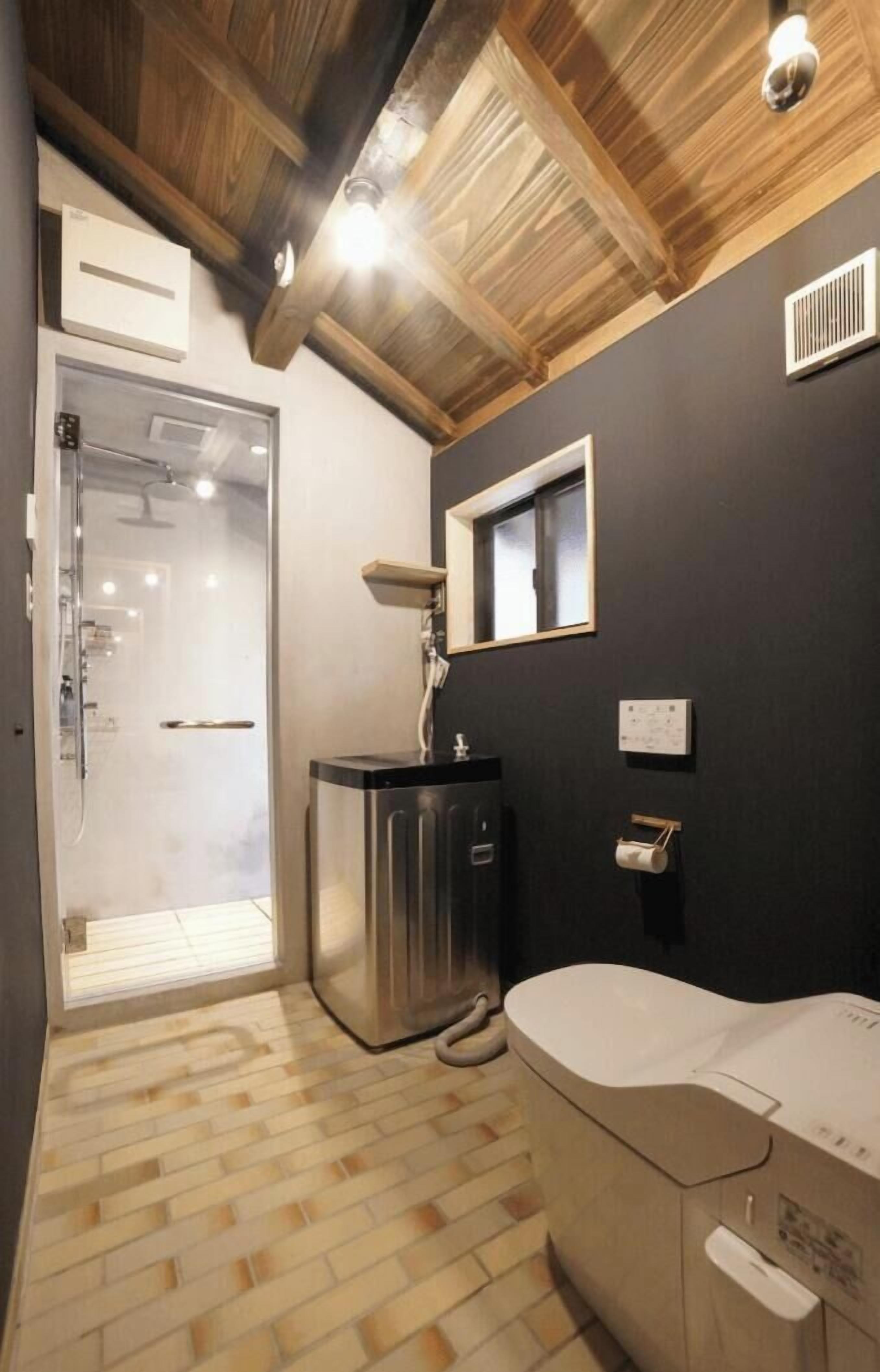 Hair dryer, towels