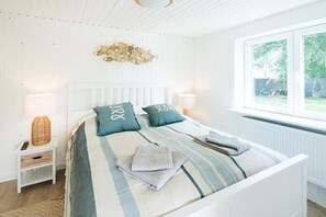 1 bedroom, free WiFi, bed sheets - The following 3 apartments can be booked here for 8-12 p. - subject to availability (Kappeln)