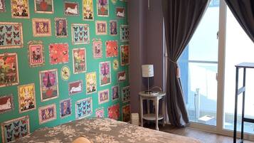 3 slaapkamers, een bureau, een strijkplank/strijkijzer, gratis wifi