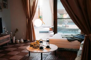 2 bedrooms, desk, iron/ironing board, free WiFi