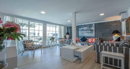 Luxury Holiday Home Near the Beach with Sea Vew,Terrace, A/C & WiFi