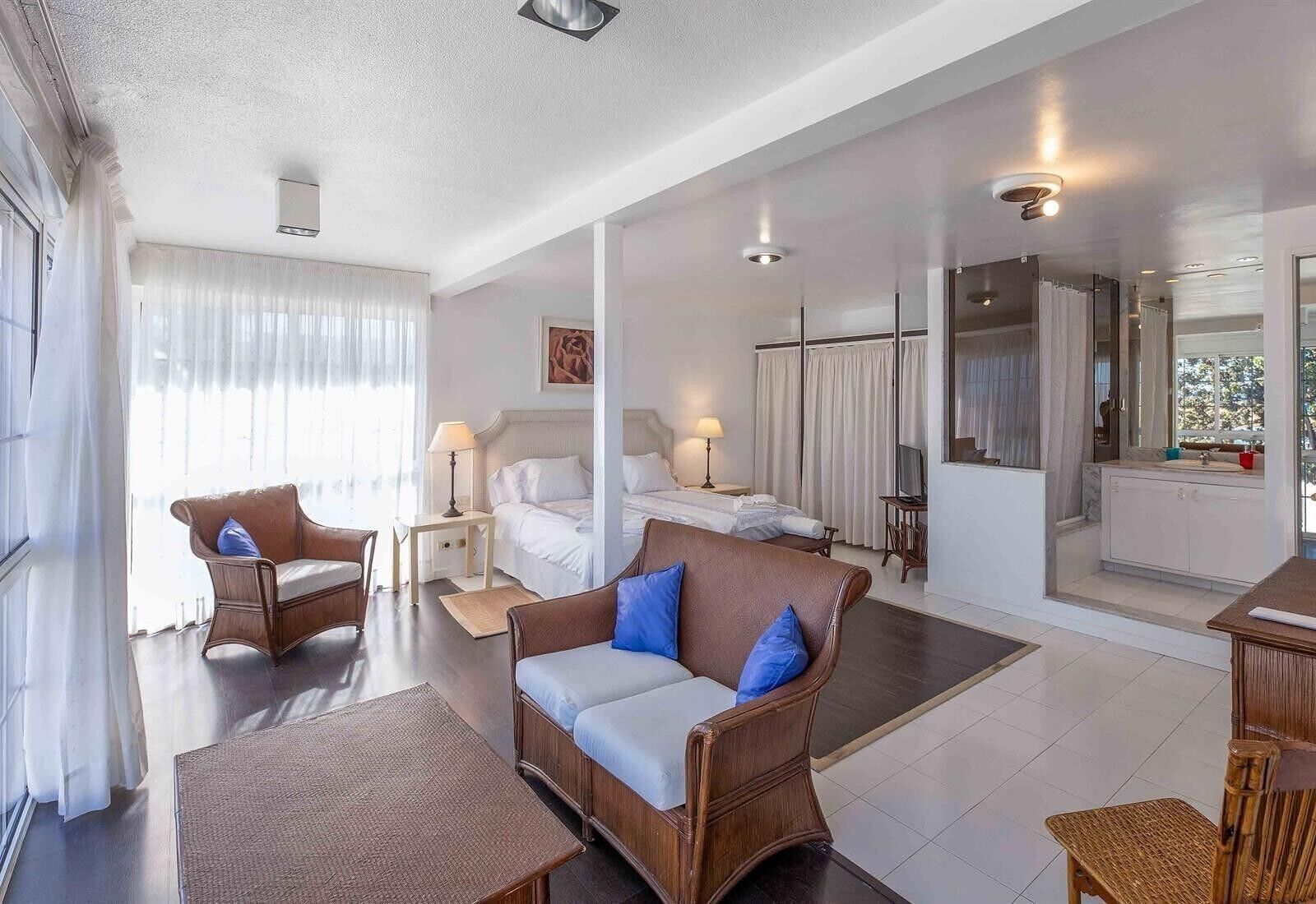 5 Schlafzimmer, Bügeleisen/Bügelbrett, kostenloses WLAN, Bettwäsche