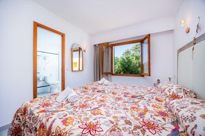 1 quarto, Wi-Fi de cortesia, roupa de cama