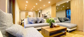 Diamond Yu Kawaguchikokan  Private house on Lak / Minamitsuru-gun Yamanashi