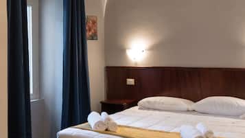 Double or Twin Room | Desk, laptop workspace, free WiFi, bed sheets