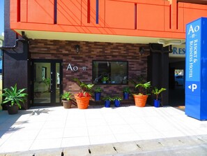 Exterior detail - 6 double rooms / Nago Okinawa (Nago)