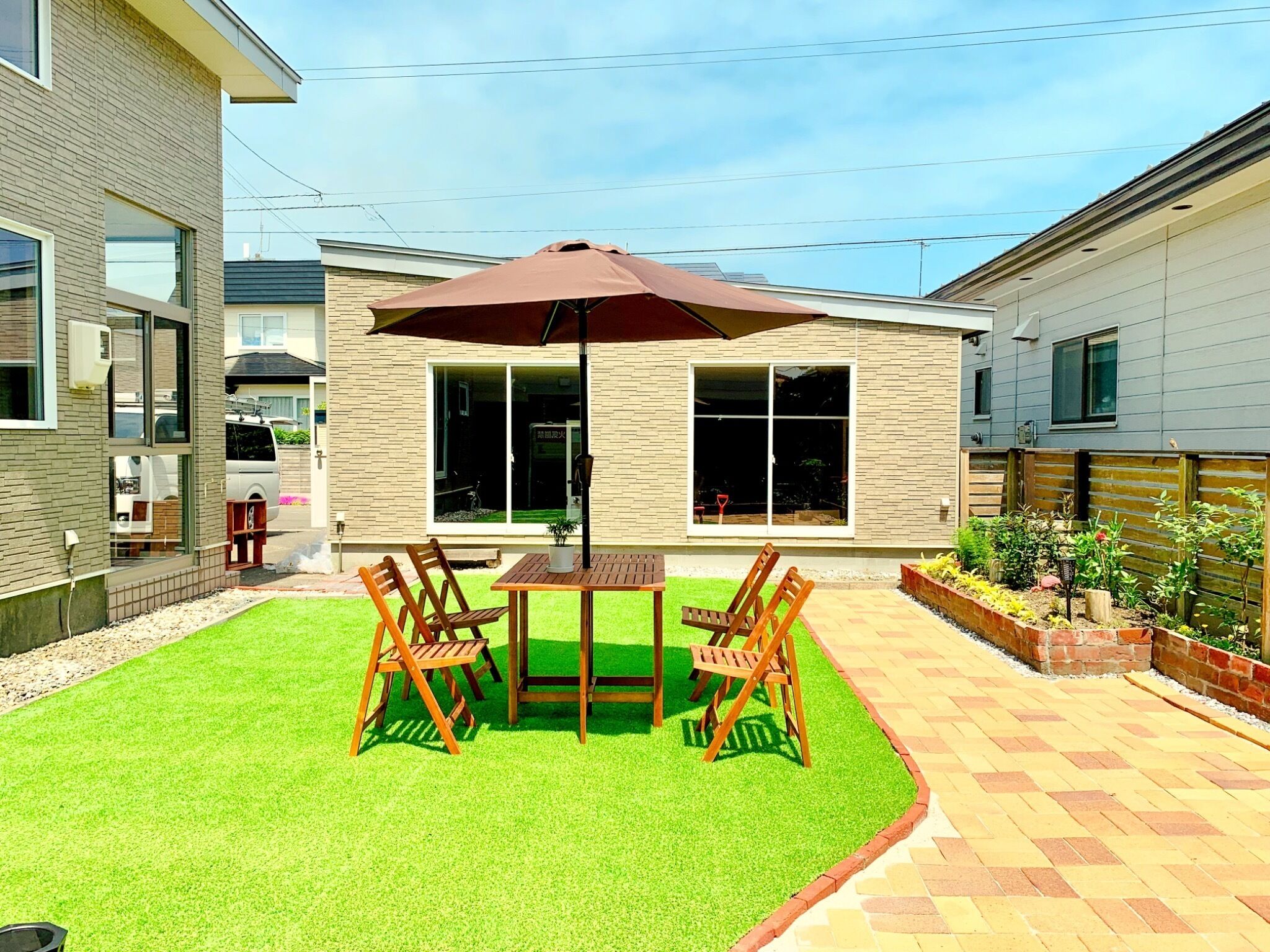 屋外ダイニングエリア