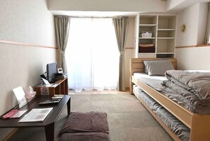 1 bedroom, desk, iron/ironing board, free WiFi