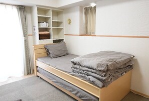 1 bedroom, desk, iron/ironing board, free WiFi - No 3013 minutes walk from JR Kokubunji Station  / Kokubunji Tokyo (Kokubunji)