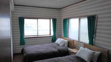 2 chambres, bureau, fer et planche à repasser, Wi-Fi gratuit