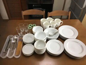 Dining - A popular 2LDK apartment for groups accommodating - New 56m2 JapaneseWestern style room LDK  3 nights discount  1 free parking  cleaning fee  4 minutes walk from Ota station  Capacity 5 people B102 / Takamatsu Kagawa (Takamatsu)