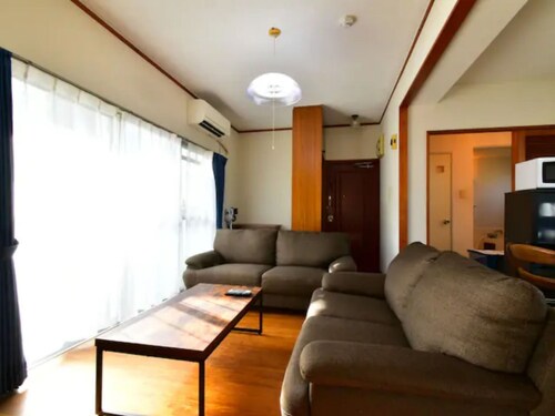 A popular 2LDK apartment for groups accommodating - JapaneseWestern style room  LDK 52m2 can accommodate 5 people 4 minutes walk from the nearest station  1 free parking lot  Building A  201 / Takamatsu Kagawa