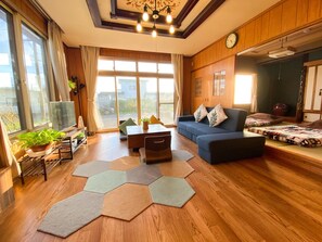 TV - Entire building reserved for 1 group with natural  / Shiraoi-gun Hokkaidō (Shiraoi-gun)