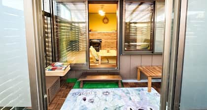 One group one building with natural hot springs / Shiraoi-gun Hokkaidō