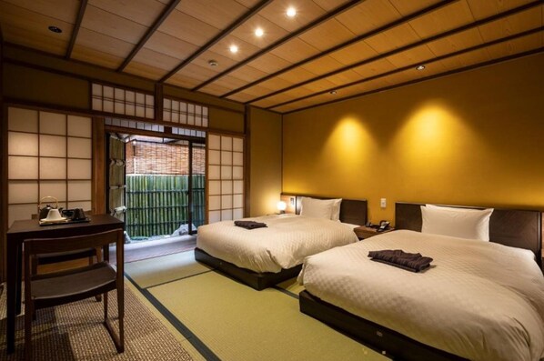 1 bedroom, desk, free WiFi, bed sheets