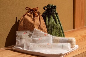 ヘアドライヤー、タオル