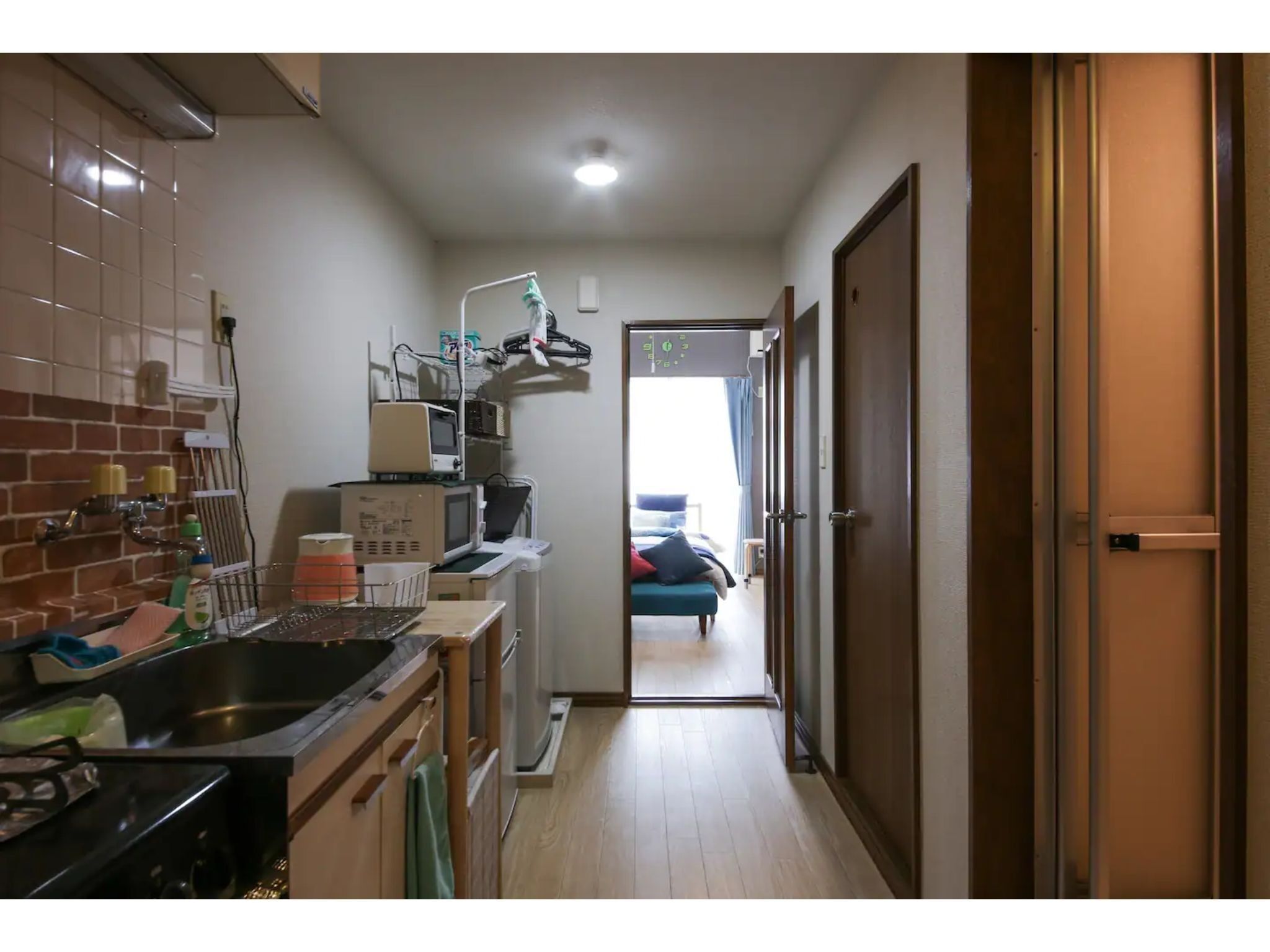 Fridge, microwave, stovetop, cookware/dishes/utensils