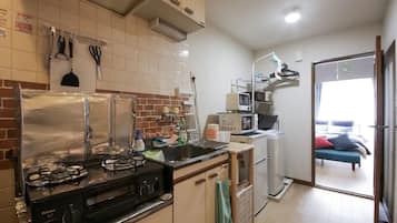 雪櫃、微波爐、爐具、廚房用具/餐具/器皿