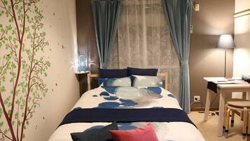 2 bedrooms, desk, iron/ironing board, free WiFi