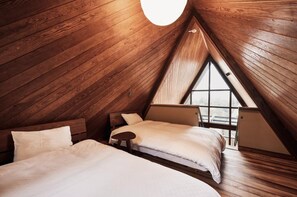 5 bedrooms, desk, free WiFi, bed sheets