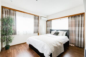 1 bedroom, desk, iron/ironing board, free WiFi